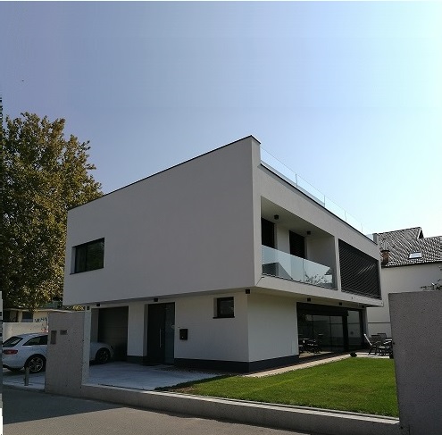<i>Vila Rode</i><span>Privatni objekti, Hiše</span>
